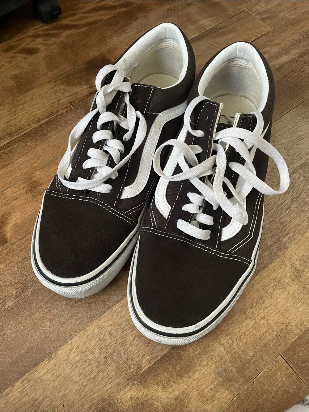 Dark brown vans classic 8.5M